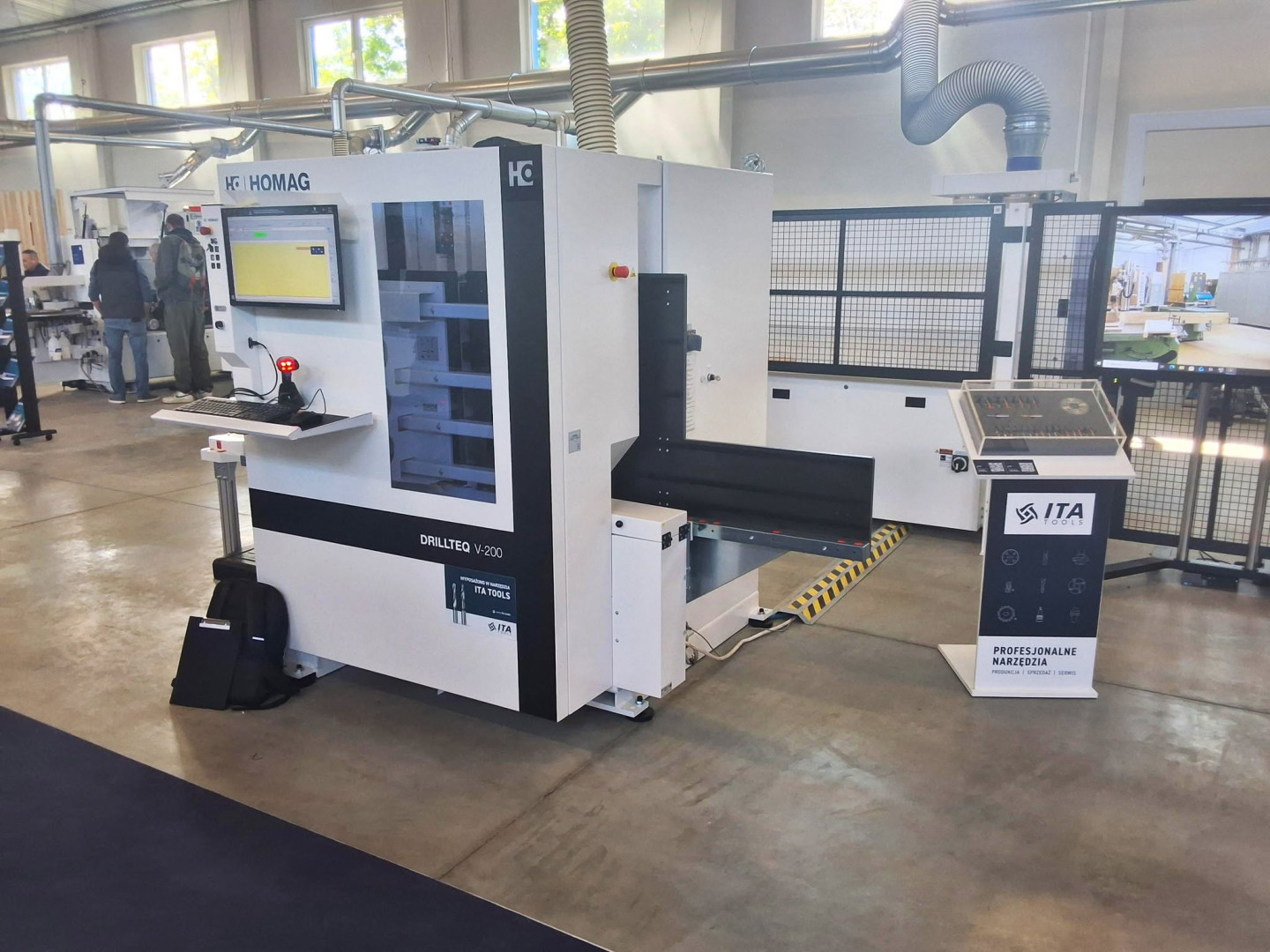 Cena jednoho řezu: co skutečně rozhoduje o životnosti CNC nástrojů